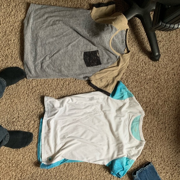 Outgrew both these shirts - Picture 1 of 4